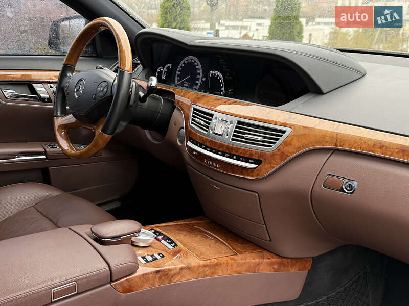 Седан Mercedes-Benz S-Class 2010 в Чернівцях фото 39 Седан Mercedes-Benz S-Class 2010 в Чернівцях
