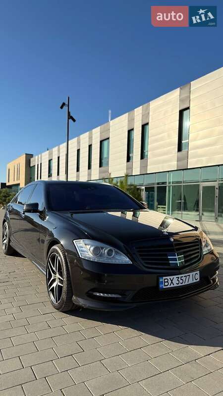 Mercedes-Benz S-Class 2011 Mercedes-Benz S-Class 2011