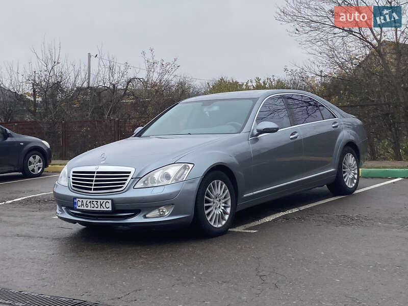 Mercedes-Benz S-Class 2006