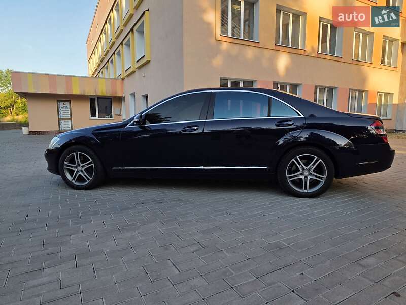 Седан Mercedes-Benz S-Class 2007 в Рівному