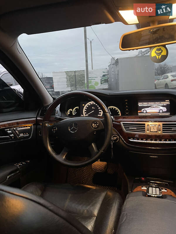 Седан Mercedes-Benz S-Class 2009 в Ивано-Франковске