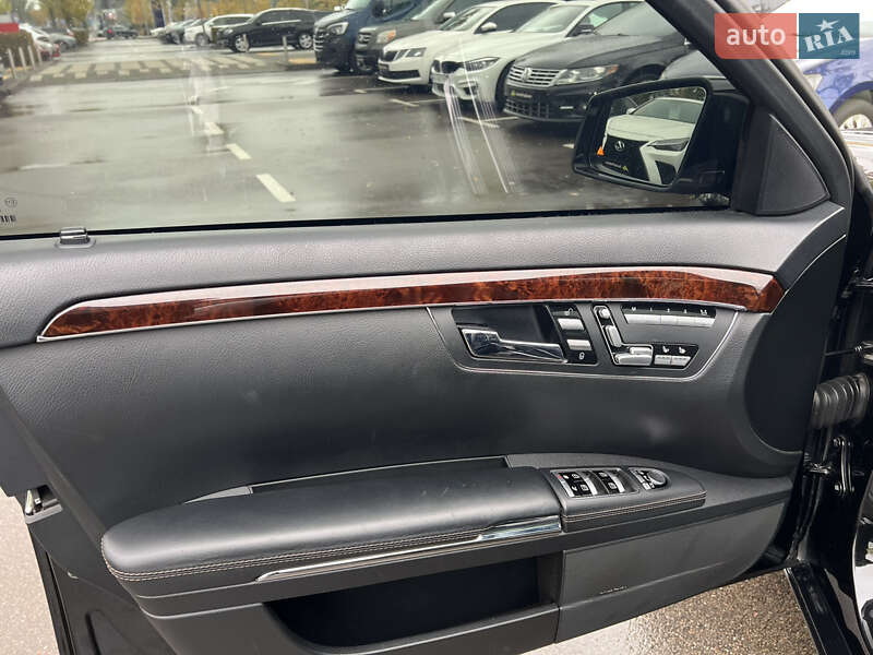 Седан Mercedes-Benz S-Class 2012 в Киеве