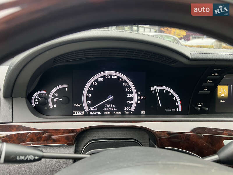 Седан Mercedes-Benz S-Class 2012 в Киеве