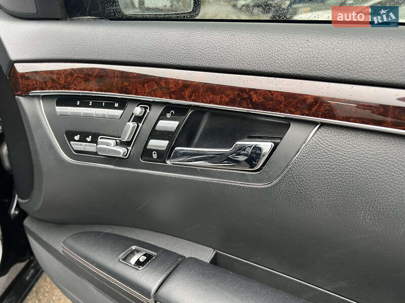 Седан Mercedes-Benz S-Class 2012 в Киеве