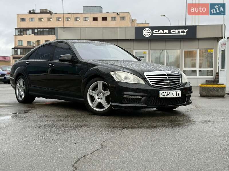 Mercedes-Benz S-Class 2006 Mercedes-Benz S-Class 2006