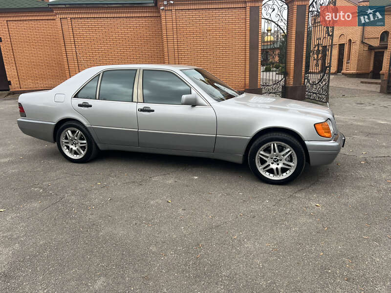 Седан Mercedes-Benz S-Class 1991 в Кривом Роге