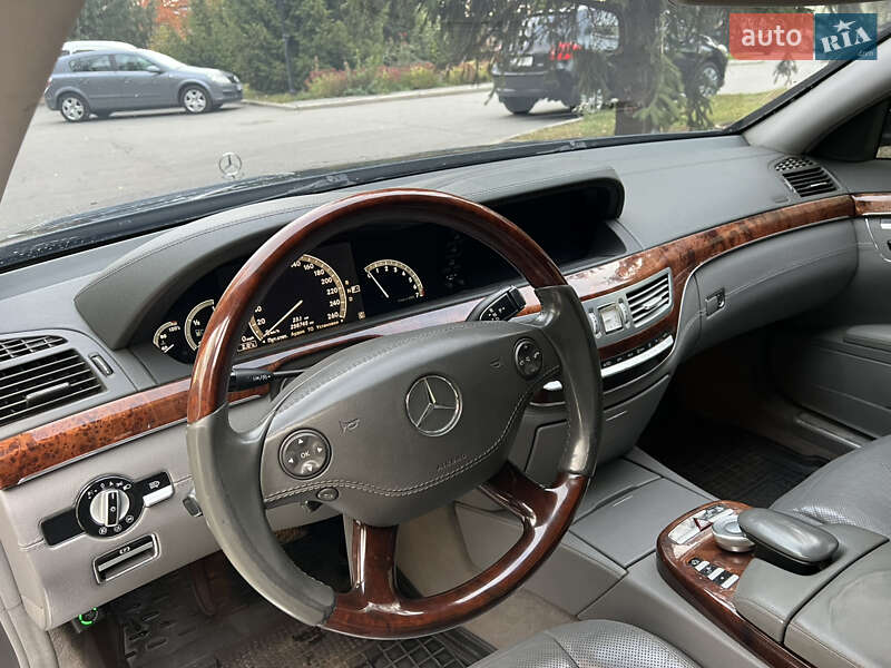 Седан Mercedes-Benz S-Class 2005 в Полтаве