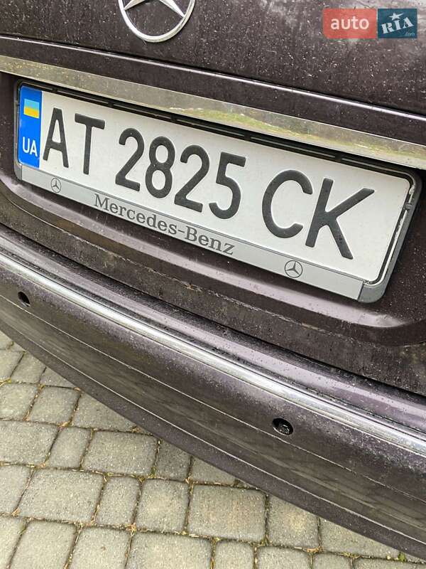 Седан Mercedes-Benz S-Class 2000 в Косове