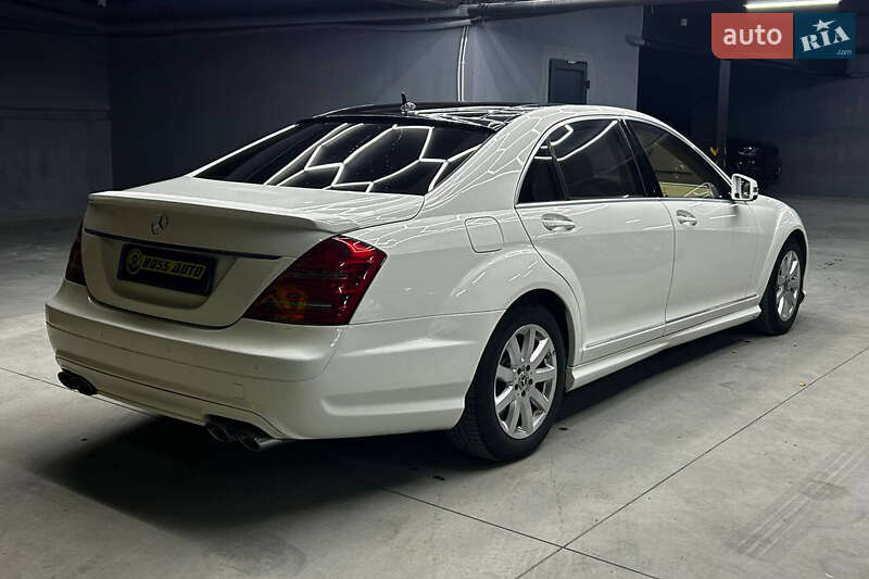 Седан Mercedes-Benz S-Class 2006 в Черновцах