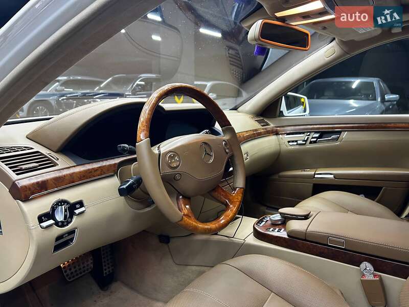Седан Mercedes-Benz S-Class 2006 в Черновцах