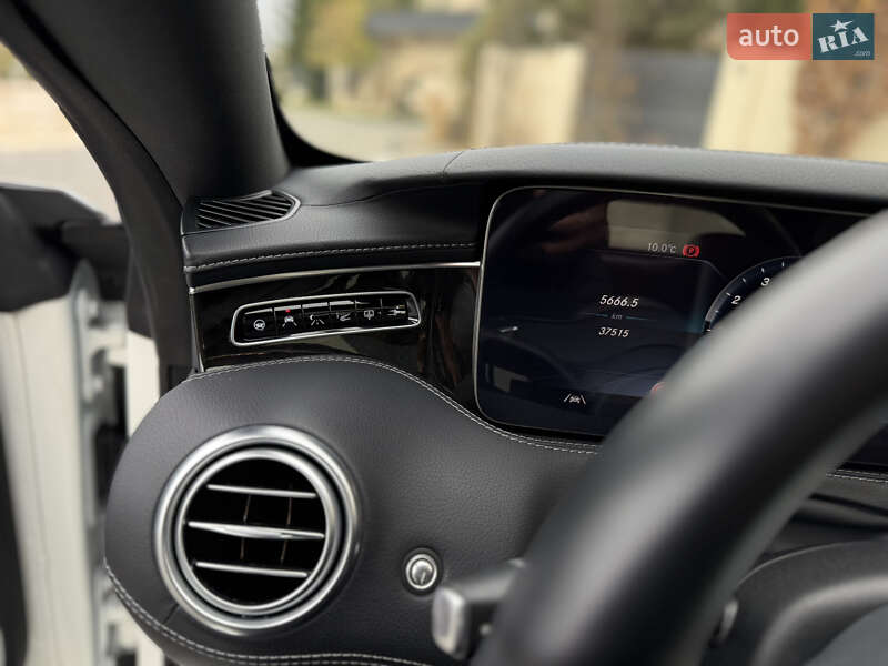 Купе Mercedes-Benz S-Class 2020 в Львове