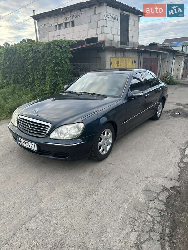 Mercedes-Benz S-Class 2005
