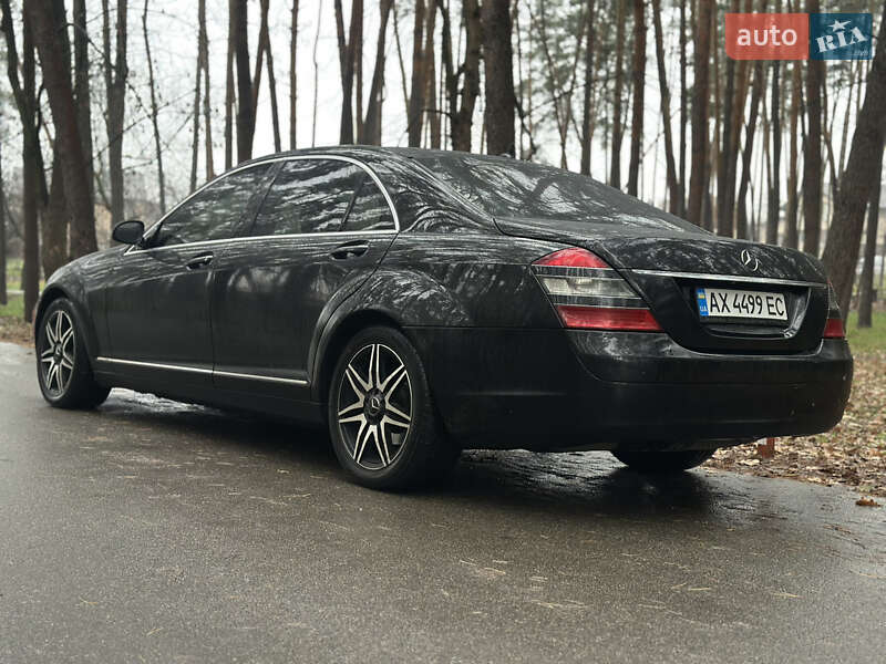 Седан Mercedes-Benz S-Class 2005 в Києві