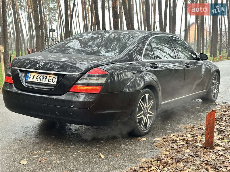 Седан Mercedes-Benz S-Class 2005 в Києві