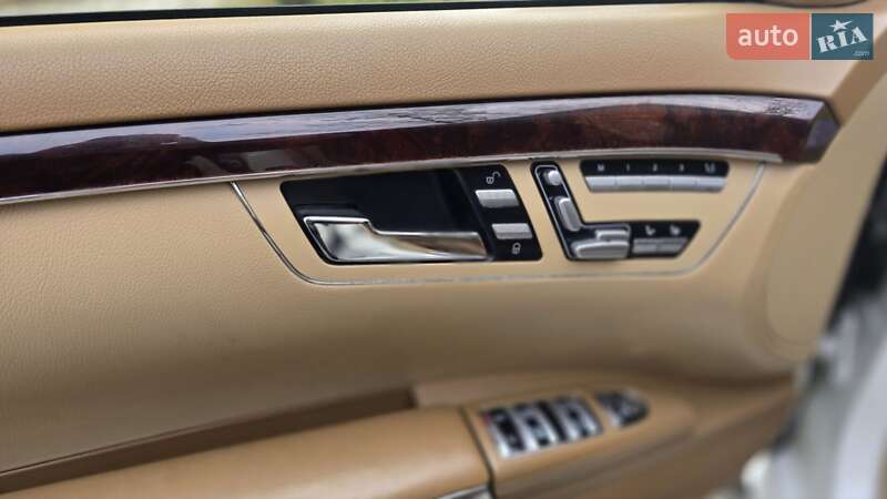 Седан Mercedes-Benz S-Class 2008 в Черновцах