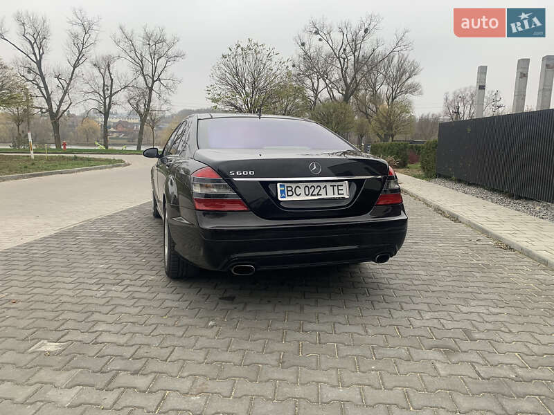 Седан Mercedes-Benz S-Class 2007 в Умані