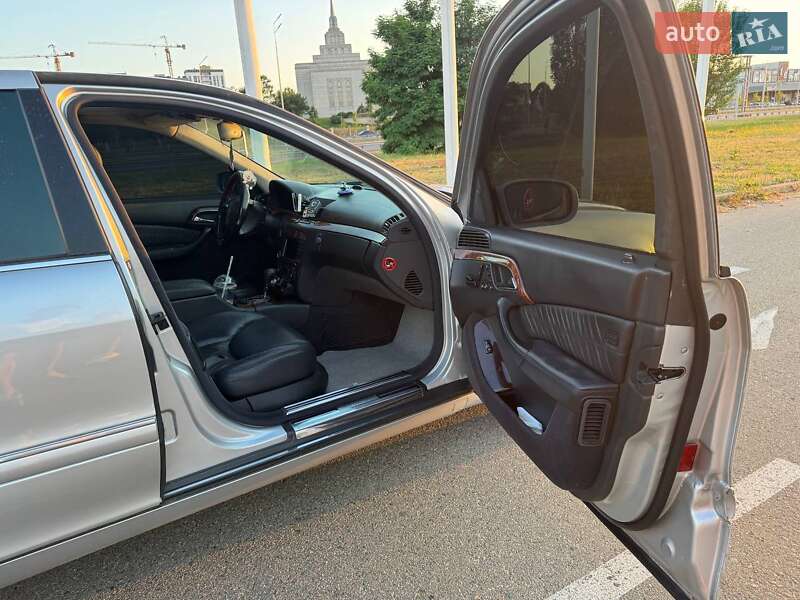 Седан Mercedes-Benz S-Class 2003 в Києві