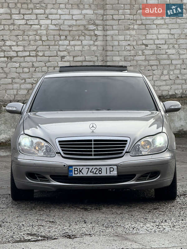 Седан Mercedes-Benz S-Class 2005 в Рівному