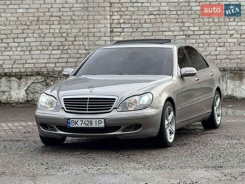 Седан Mercedes-Benz S-Class 2005 в Рівному