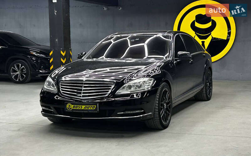 Седан Mercedes-Benz S-Class 2013 в Чернівцях