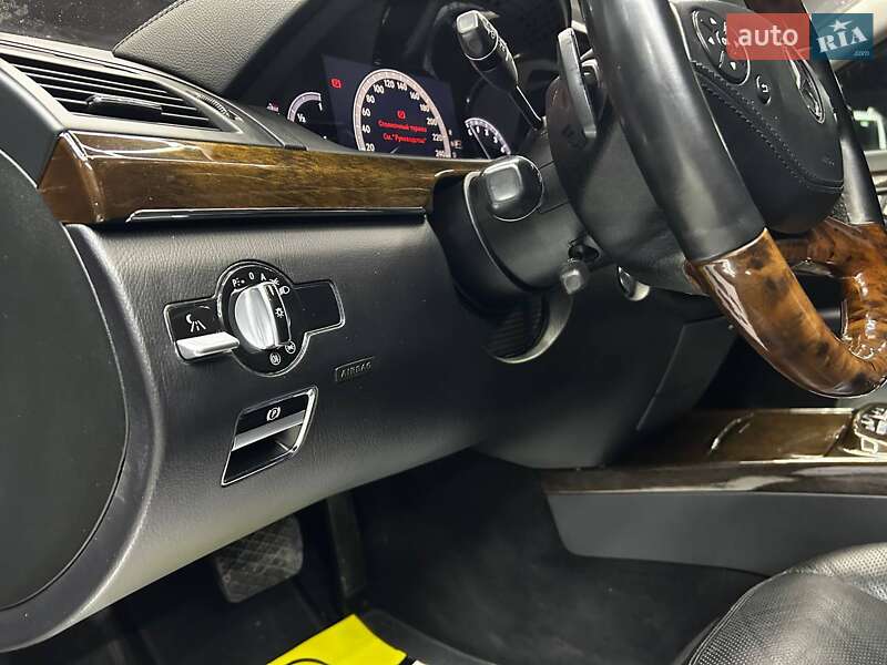 Седан Mercedes-Benz S-Class 2013 в Чернівцях