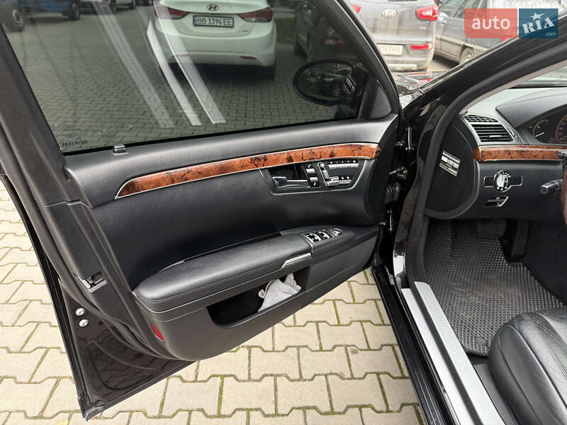 Седан Mercedes-Benz S-Class 2009 в Черновцах