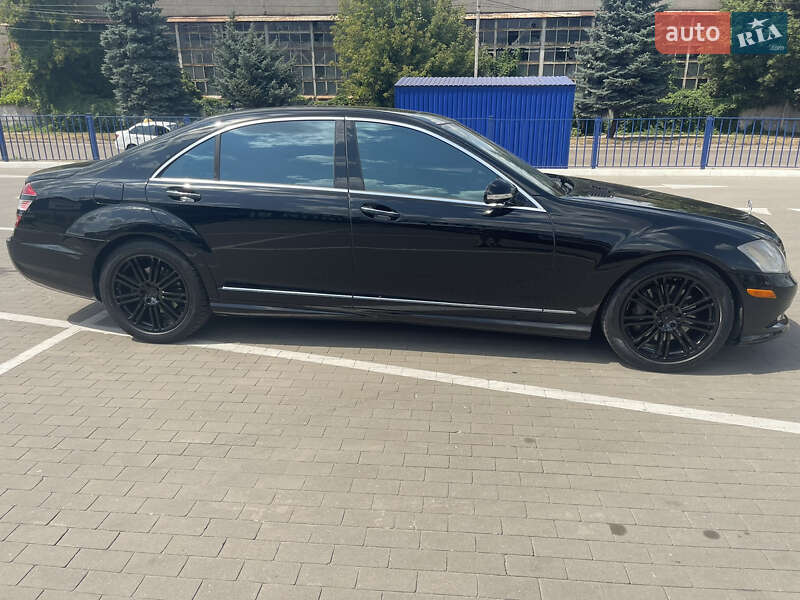 Седан Mercedes-Benz S-Class 2008 в Прилуках