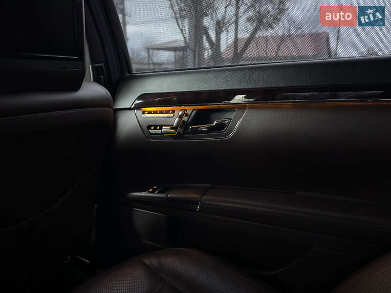 Седан Mercedes-Benz S-Class 2010 в Павлограді