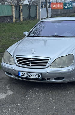 Седан Mercedes-Benz S-Class 2000 в Шполе