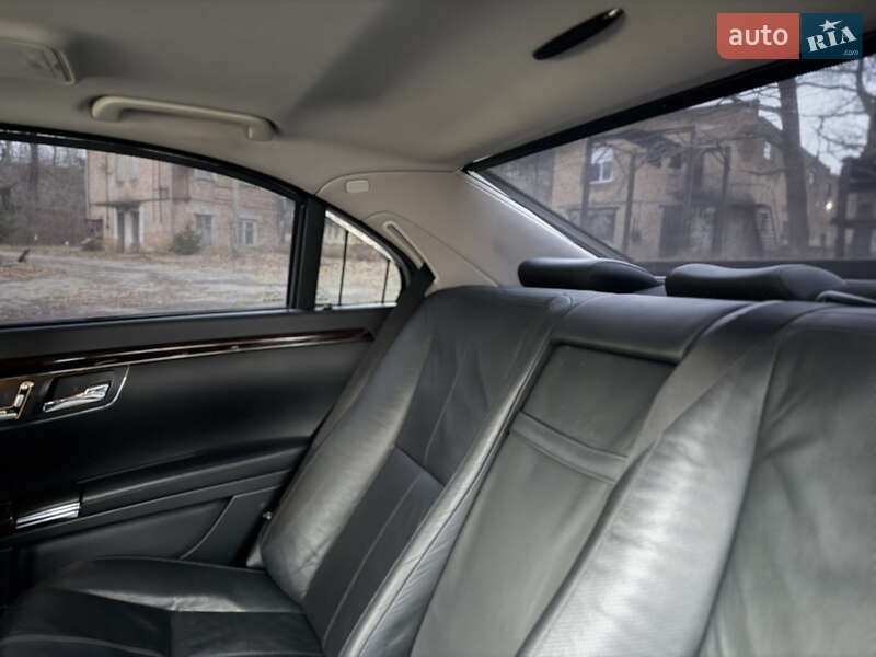 Седан Mercedes-Benz S-Class 2007 в Умані