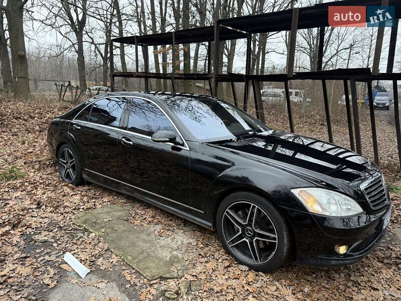 Седан Mercedes-Benz S-Class 2007 в Умані