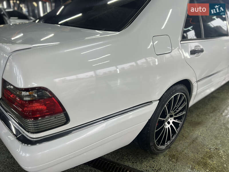 Седан Mercedes-Benz S-Class 1998 в Кривом Роге