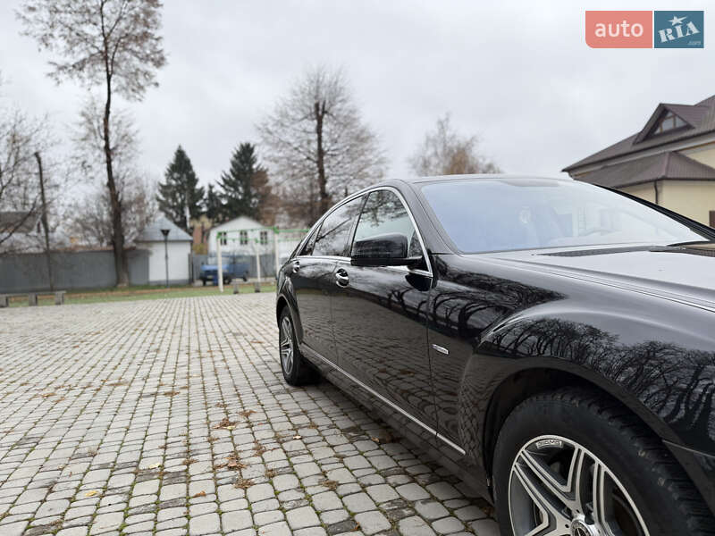 Седан Mercedes-Benz S-Class 2008 в Чернівцях