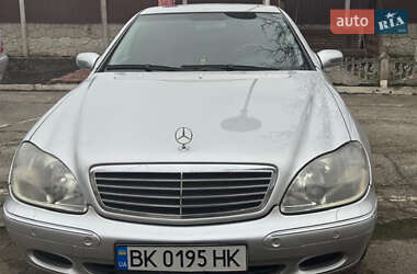Седан Mercedes-Benz S-Class 2001 в Ровно