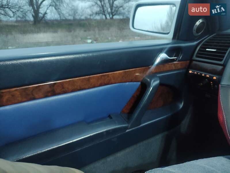 Седан Mercedes-Benz S-Class 1992 в Запорожье