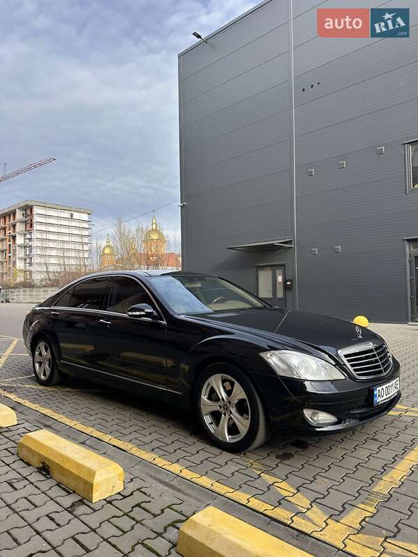 Mercedes-Benz S-Class 2008