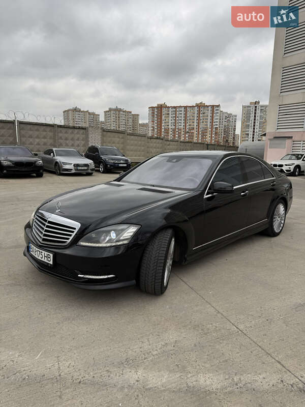 Седан Mercedes-Benz S-Class 2010 в Одесі