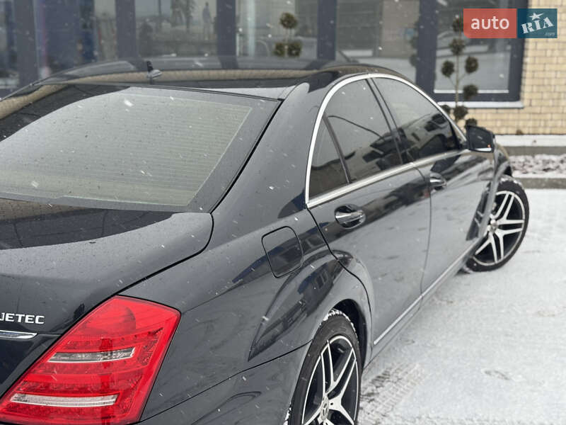 Седан Mercedes-Benz S-Class 2011 в Сарнах