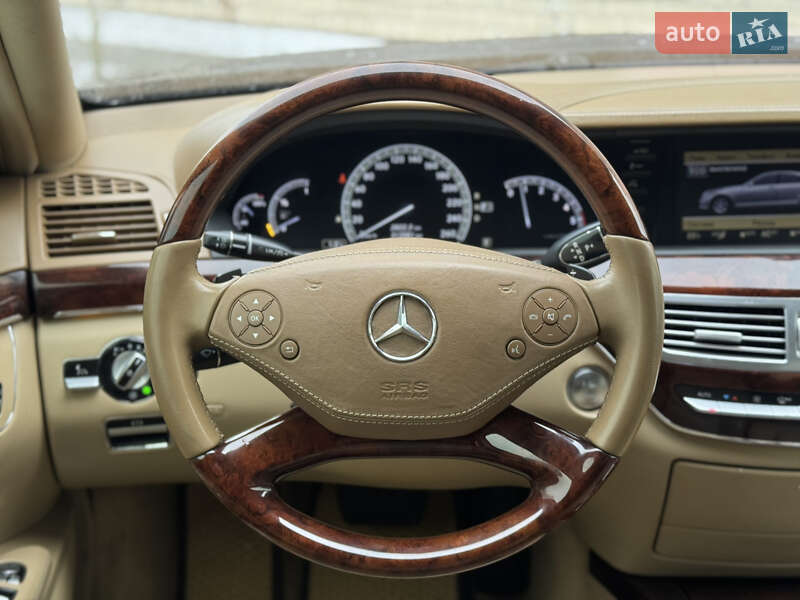 Седан Mercedes-Benz S-Class 2011 в Сарнах