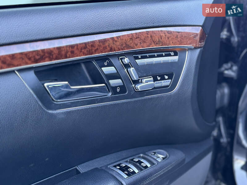 Седан Mercedes-Benz S-Class 2008 в Чернівцях