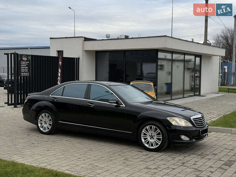 Седан Mercedes-Benz S-Class 2009 в Ужгороді