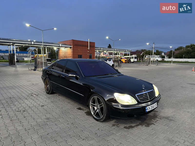 Mercedes-Benz S-Class 2001
