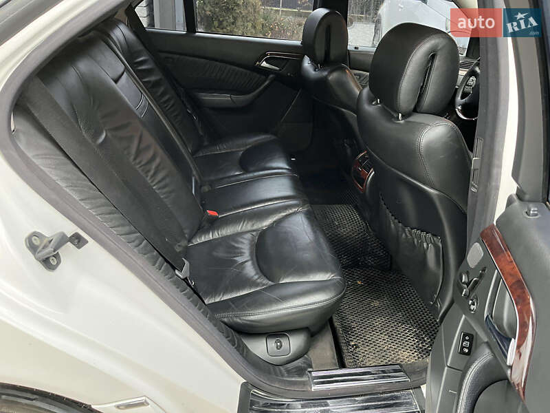 Седан Mercedes-Benz S-Class 2004 в Немирове