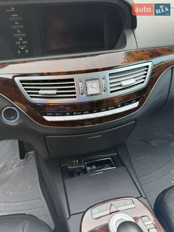 Седан Mercedes-Benz S-Class 2006 в Каменец-Подольском