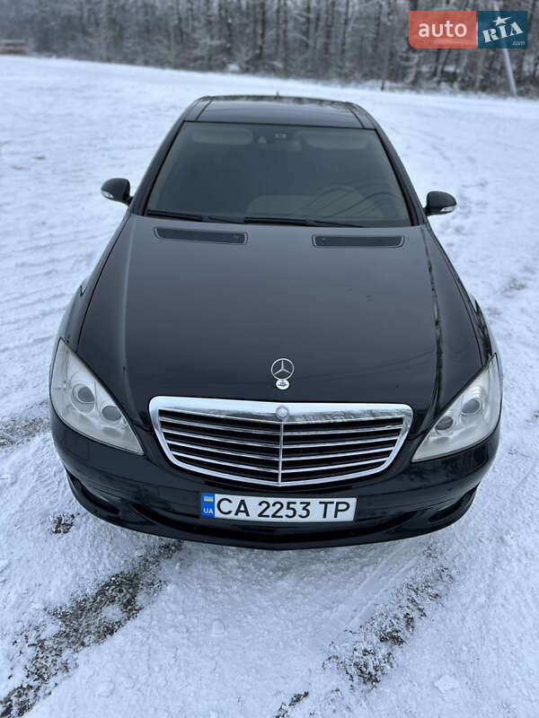 Седан Mercedes-Benz S-Class 2008 в Умані