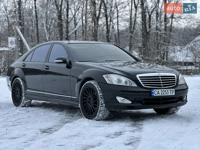 Седан Mercedes-Benz S-Class 2008 в Умані