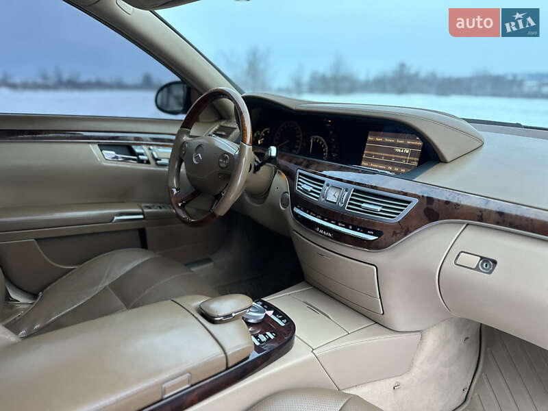 Седан Mercedes-Benz S-Class 2008 в Умані