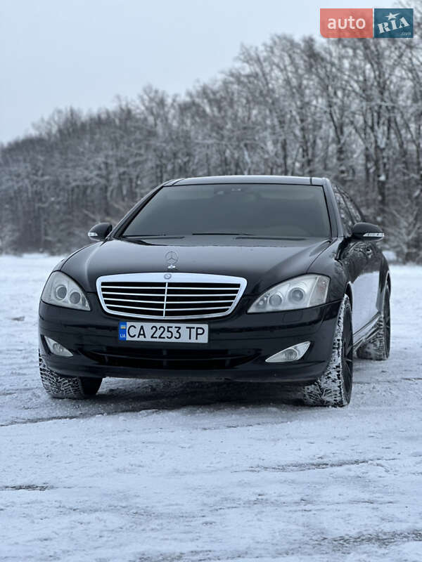 Седан Mercedes-Benz S-Class 2008 в Умані