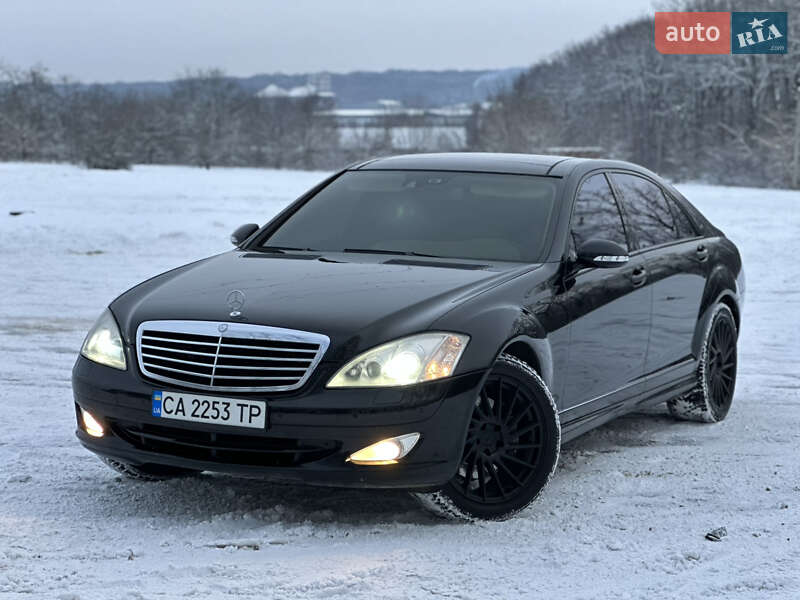 Седан Mercedes-Benz S-Class 2008 в Умані