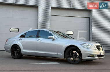 Седан Mercedes-Benz S-Class 2010 в Чернігові